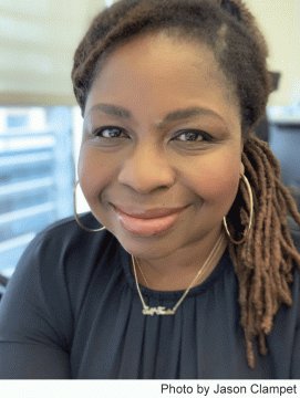 MixedUpFiles's tweet photo. On today's blog we welcome @nytimes editor @vvchambers, lead author of CALL AND RESPONSE: THE STORY OF BLACK LIVES MATTER. @HillaryHomzie #BlackLivesMatter https://t.co/utz3rPWZEI