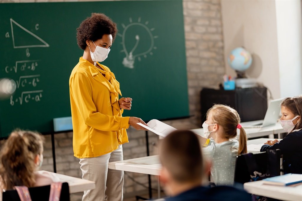 News24's tweet photo. These South African schools are looking for teachers for 2022 – Applications close 10 December | @BISouthAfrica 

https://t.co/iCkqeZB7RH https://t.co/UtJeo9fh34