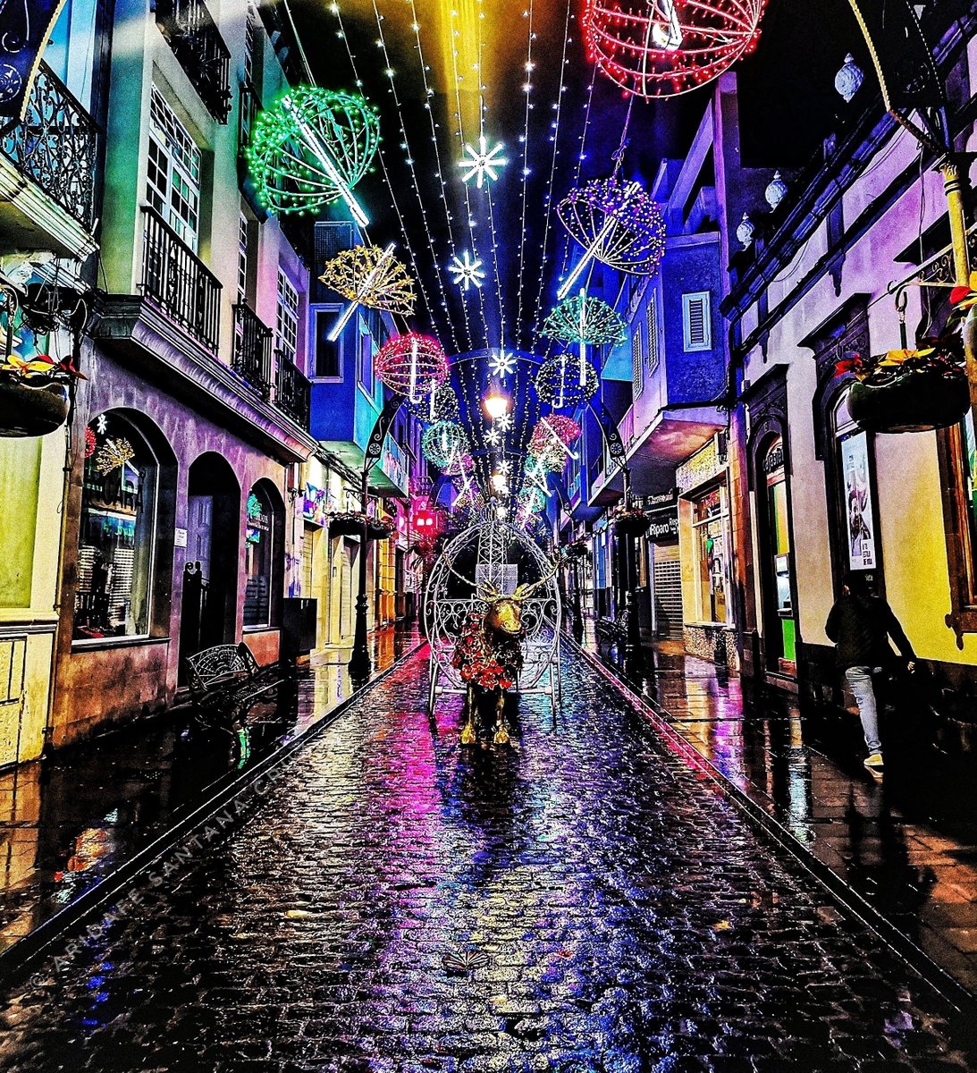 crzarisnt's tweet photo. Gáldar y su encanto.💫

@AytoGaldar #Navidad
#GranCanaria #Canarias. https://t.co/rQbZc3vPPC