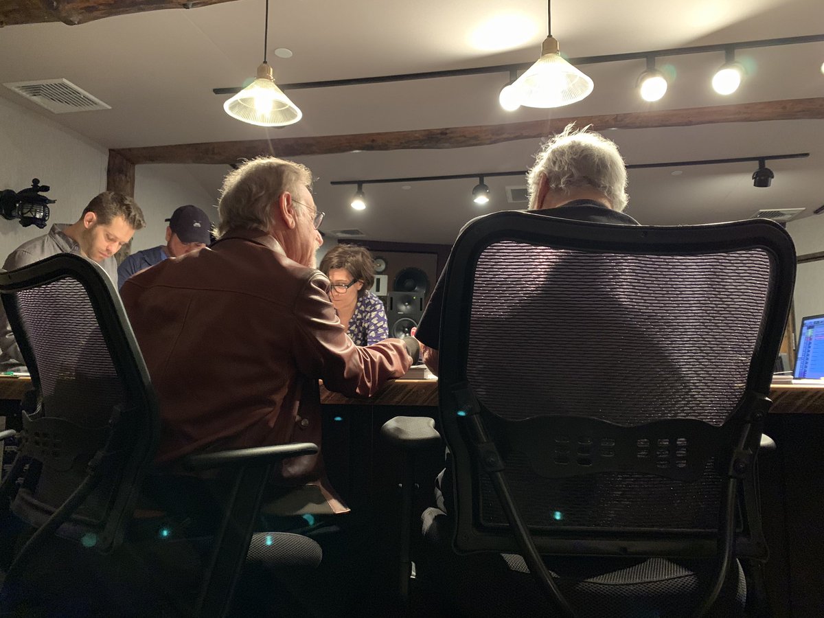 rachel zegler (she/her/hers) tweet media