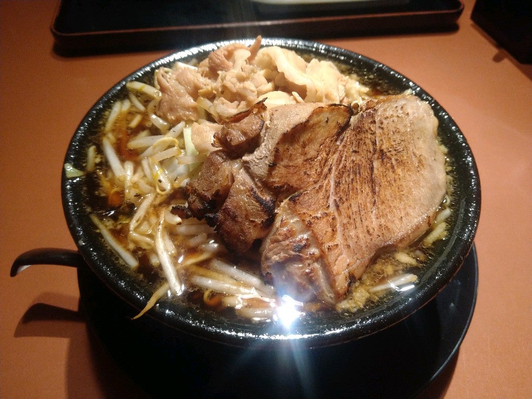 T_s_S_D_nobu's tweet photo. 黒醤油ちゃーしゅー。 (@ ふー太 野田店 in 岡山市, 岡山県 w/ @maluetsu_okb) https://t.co/zonuM21NOo https://t.co/jSnCUygcu5