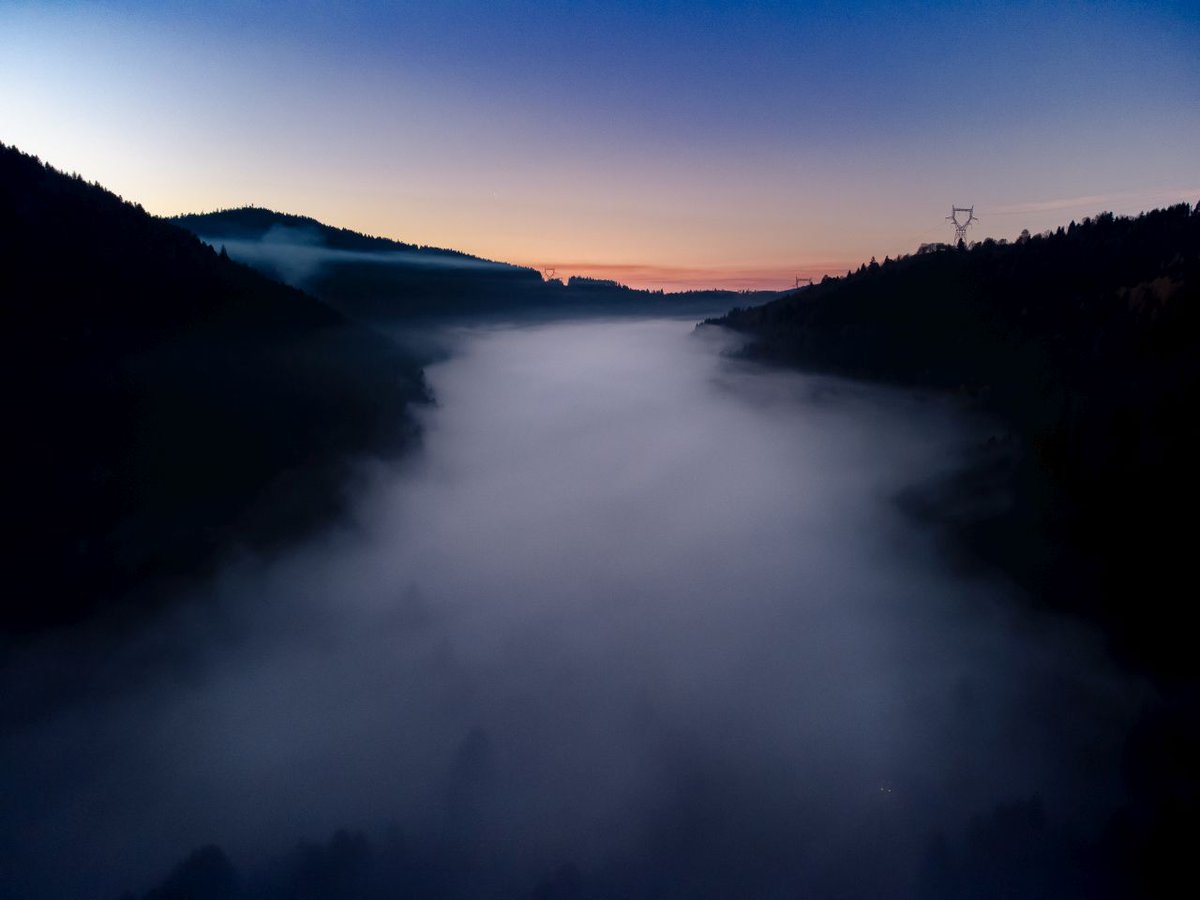 fabienfeub's tweet photo. Alamy image ID: 2H7MKBP
Growing fog
#AlamyPOTM #Bestof2021 @AlamyContent https://t.co/pUZrA2Gg4w