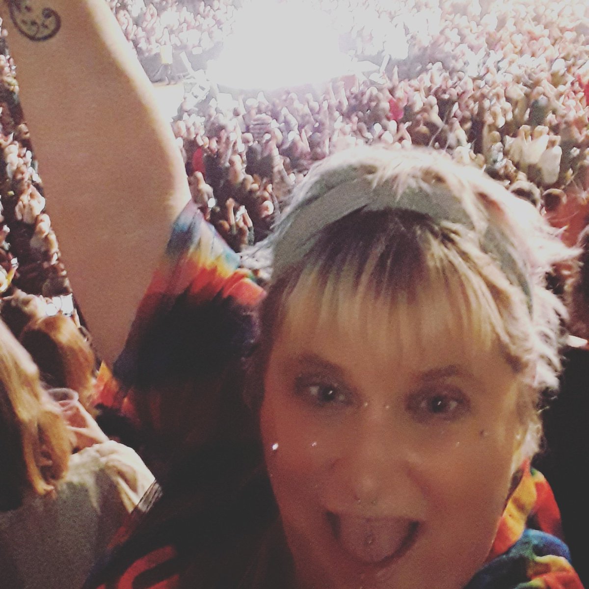 sarahchadwick9's tweet photo. @GaryBarlow last night was amazing https://t.co/wzSP2JOJPR