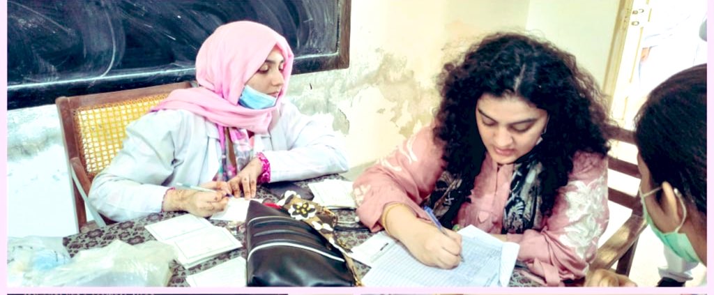 AbdulHameedMug2's tweet photo. When whole world is recognising the services of health care workers fighting in Covid19 pandemic then why doctors in Sindh are on roads, demanding for there basic right of regularisation?
Chairman @BBhuttoZardari &amp; Adi @AzraPechuho must consider.
#RegularizeCovidDoctorsSindh 🇵🇰🇱🇾 https://t.co/5JSZ7inZ5B