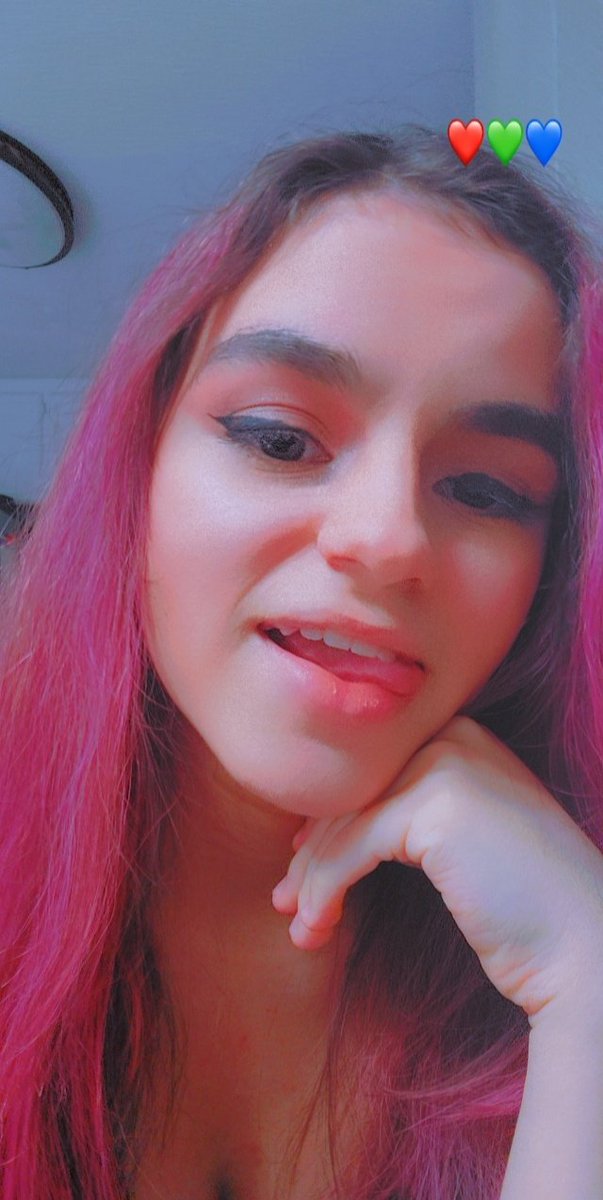 Melrosetk1's tweet image. 16 and me looking 12 lmao