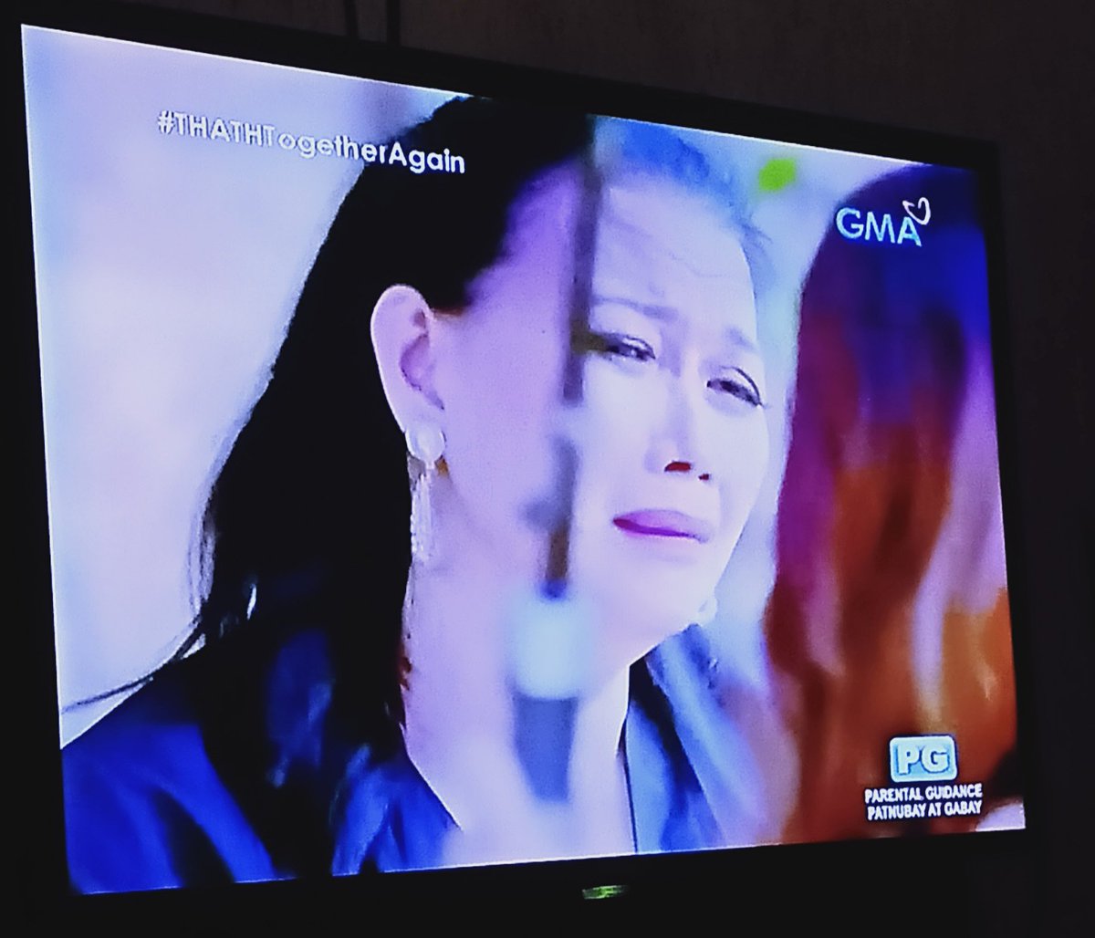 HazelAg05252030's tweet photo. Ang pakiusap ng isang ina sa anak "magtira ka ng para sa sarili mo".π₯π₯ #THATHTogetherAgain https://t.co/XhUiVbJmJg