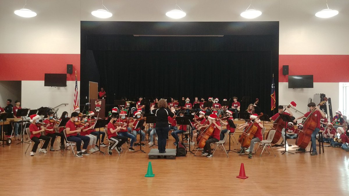 Excited to watch @FSMSOrch and the @band_fsms perform during their elementary tour today!