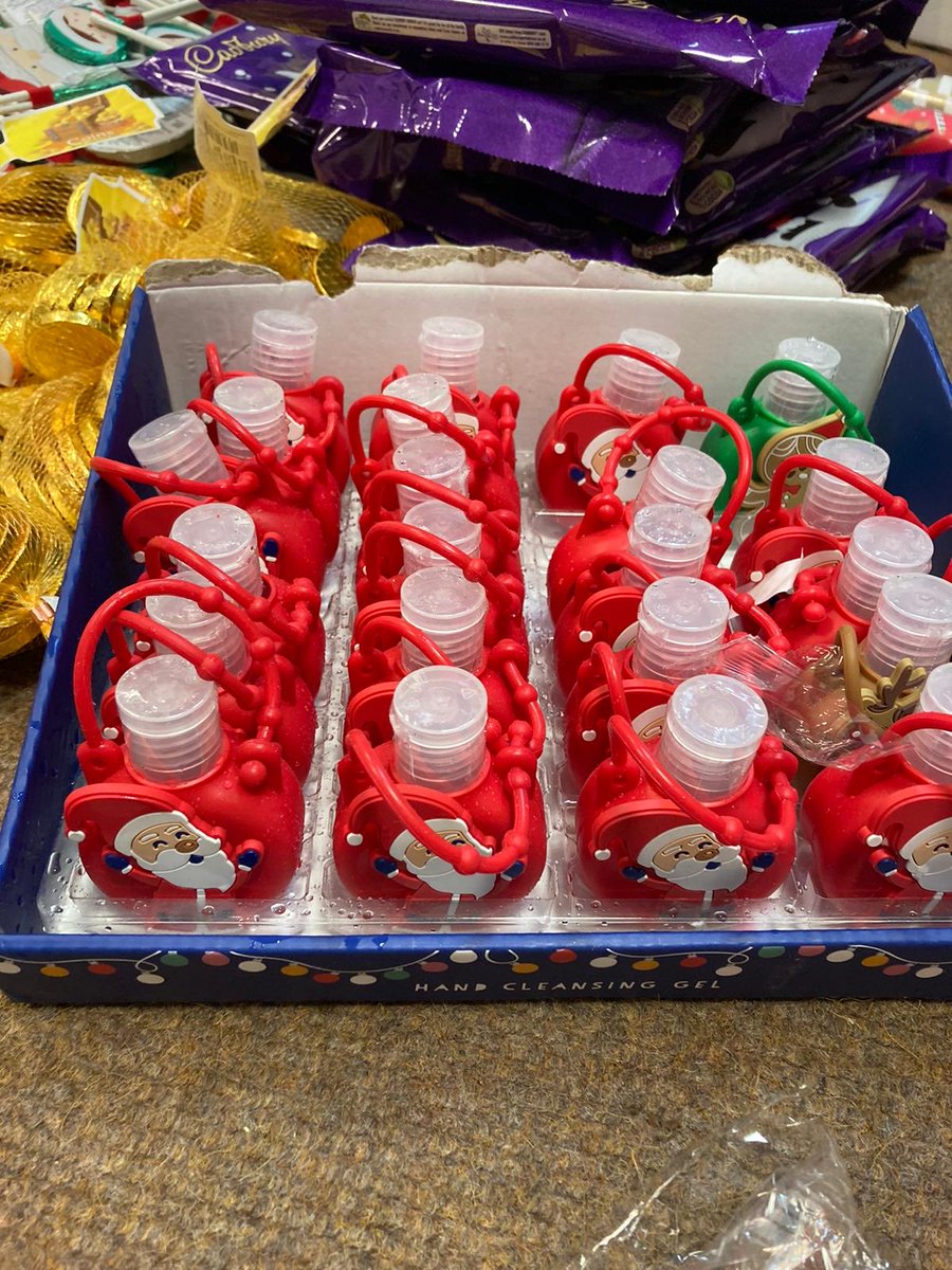 A total joy to be preparing festive parcels for children in care in Salford including an extra special donation from Sabic, thank you 🙏🎄🎁 organised by one of our IVs who works there ⁦⁦@SalfordIV⁩