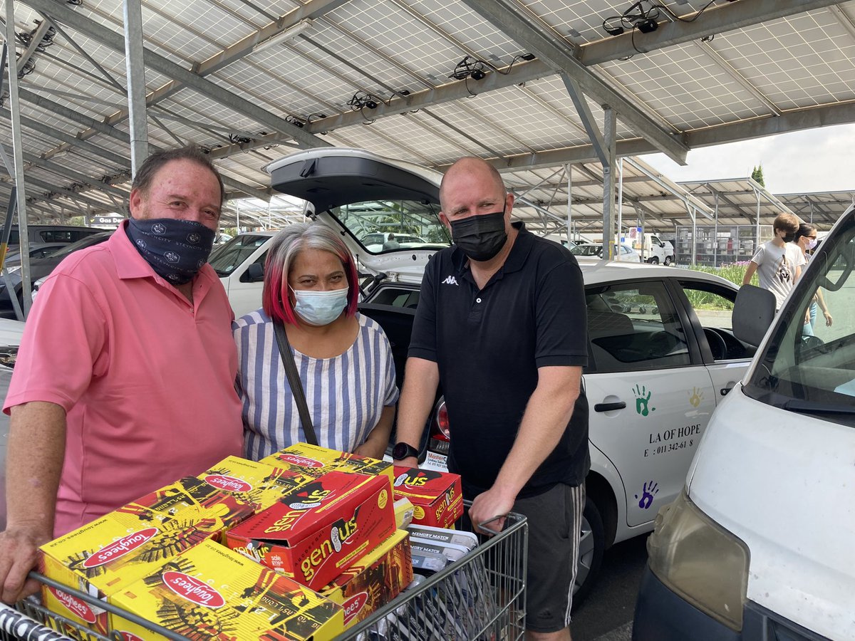 ChrisForrestSA's tweet photo. I was planning a fundraiser to buy X-mas presents for kids at @villaofhopesa I called @justplaintwit & asked if he cud punt it. He immediately offered to pay for the lot through #WingsofChange & extra for stationery next year. Legend!! Thanks Darren & #OneFinance You Rock! https://t.co/QZgx6VikR4