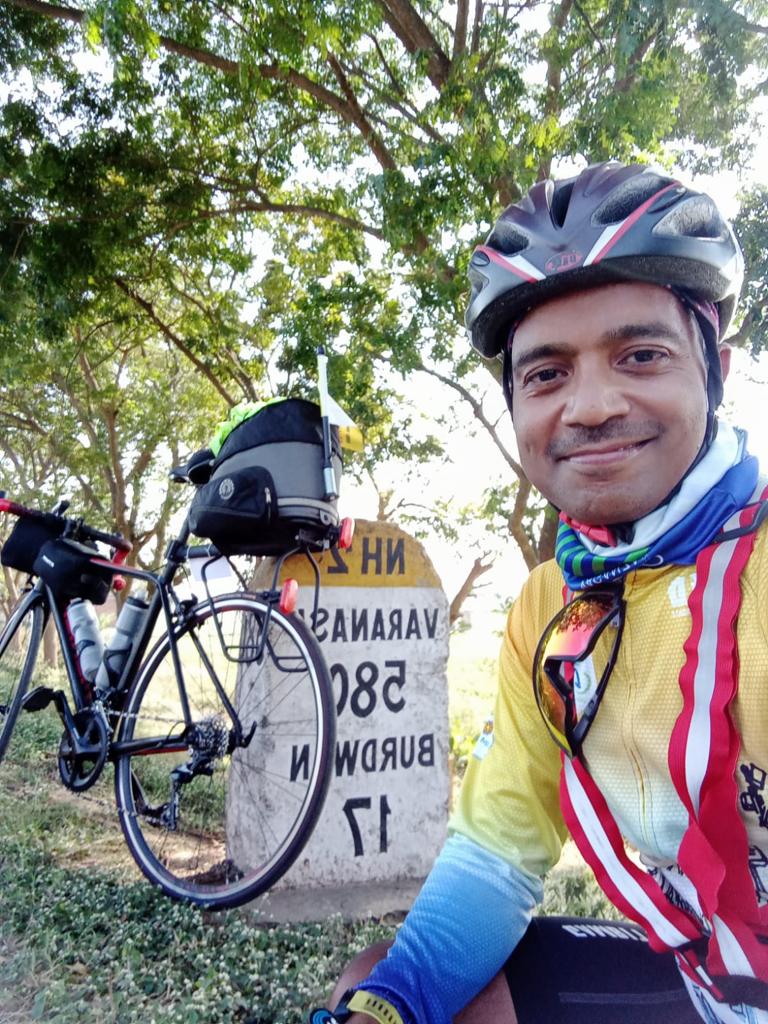 TechMJosh's tweet photo. Best Wishes to our TechMighty Pramod Das from @tech_mahindra Kolkata who is on a mission to promote &amp; create awareness on Cycling through his Golden Quadrilateral of India attempt, covering 6100KMs in 13 states &amp; 1 UT. Pramod received a warm welcome in Delhi by our TechM NCR Team https://t.co/ju0SJ2yROa