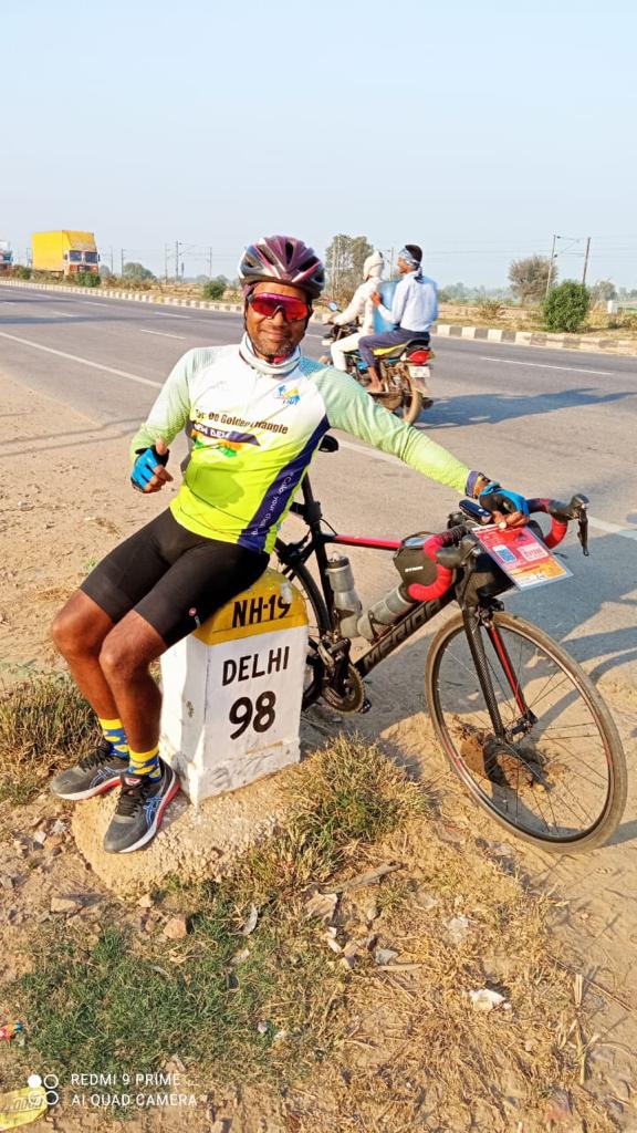 TechMJosh's tweet photo. Best Wishes to our TechMighty Pramod Das from @tech_mahindra Kolkata who is on a mission to promote &amp; create awareness on Cycling through his Golden Quadrilateral of India attempt, covering 6100KMs in 13 states &amp; 1 UT. Pramod received a warm welcome in Delhi by our TechM NCR Team https://t.co/ju0SJ2yROa