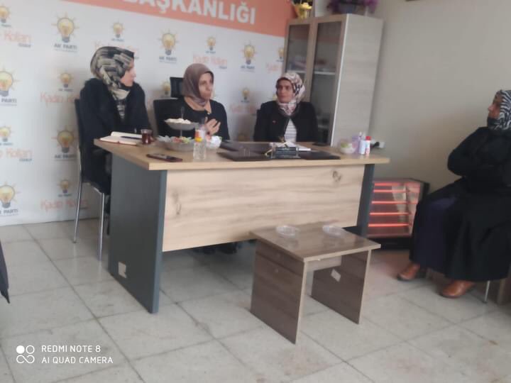 havvaduran65's tweet photo. 📍ÖZALP
İkinci durağımız #Özalp
Gayretli çalışmalarından dolayı ilçe kadın kolları başkanımız Ayten ĞÜMÜŞKAYA ve yönetim kurulu üyelerimizi  cani gönülden tebrik  ediyorum..

#ÖzalpAKkadınlarla
#Hedef2023 https://t.co/NWV88lHTkF