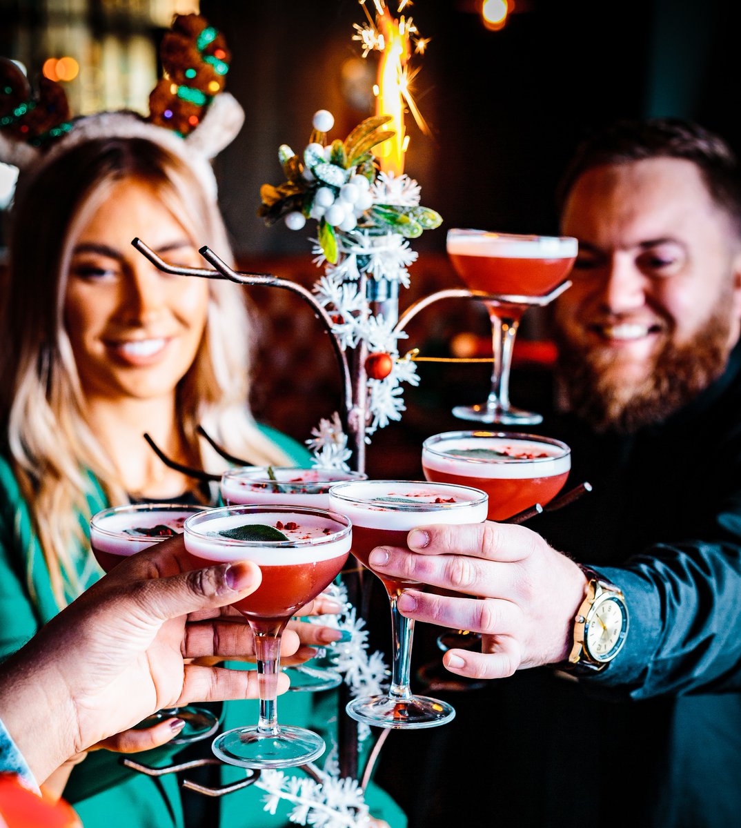 THE BEAT GOES ON! 🗽 If you have a booking with us over the festive period, it’s business as usual for Manahatta bars. Following ‘Plan B’ guidance you will not require a vaccine passport or to wear a face mask. If you have any questions don't hesitate to contact us.🎅