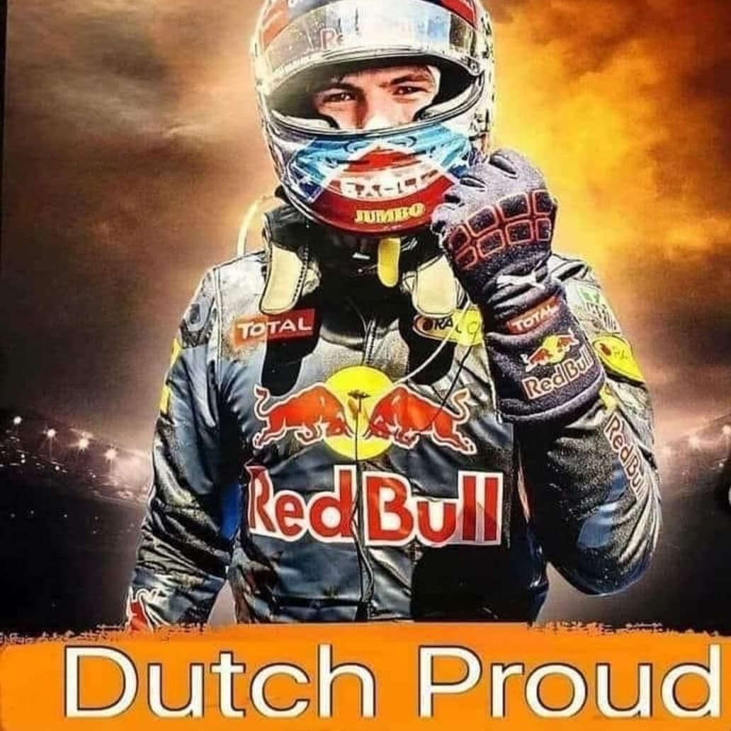 Josephine68's tweet photo. Goodluck #maxverstappen !! 🍀🤞
#orangearmy #F1 #flyingdutchman #redbullracing #keeppushing #AbuDhabiGP https://t.co/S71rJaGzip