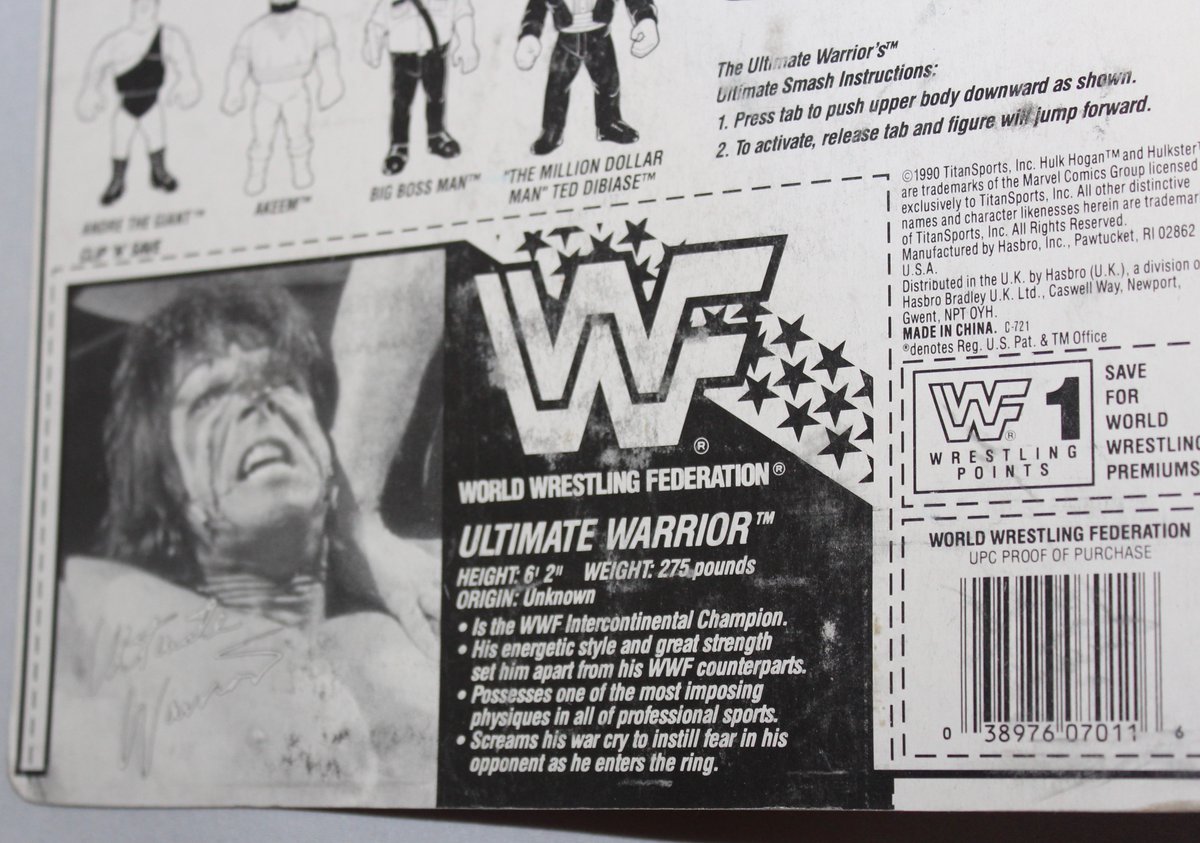 🟣🟢🟣
#hWoFigureFriday

#WINGEDEAGLE special. My choice this week is my all time hero @UltimateWarrior 

Note the Bio card says 'Is the WWF Intercontinental Champion'.