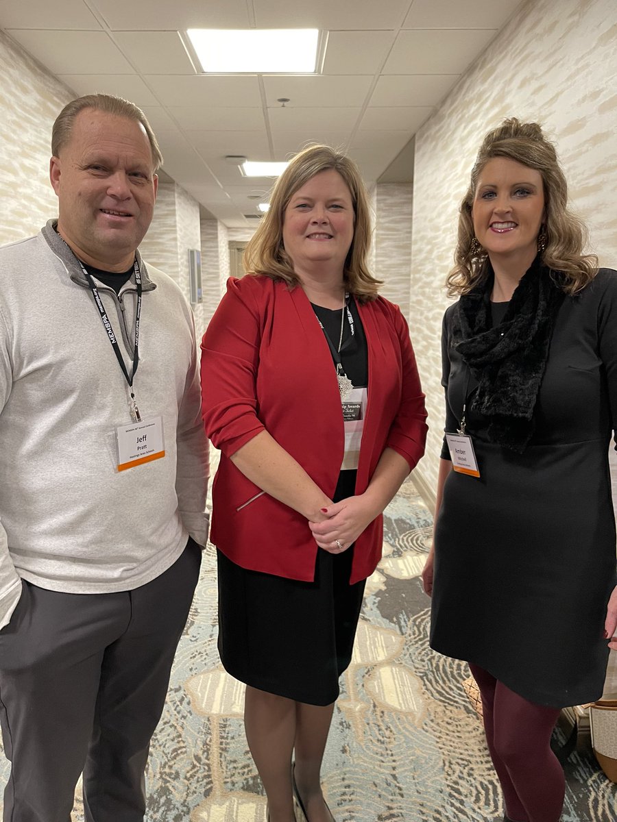 drnickdamico's tweet image. Congratulations to Sarah Geukes, Hastings Middle School Principal on being named the 2021 Region 9 Principal of the Year! Congratulations, Sarah! @OfficialHASSK12 @MEMSPA @SGeukes @DanScoville