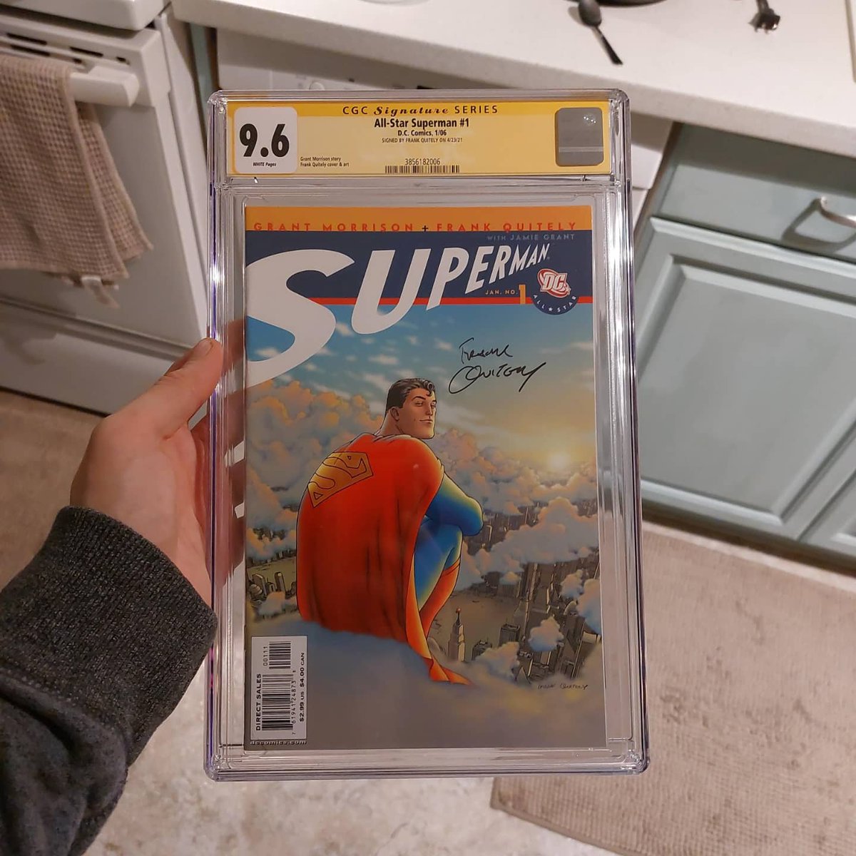 FloppyTalkPod's tweet photo. Episode 2 of Floppy Talk is out today! Alex and Chris from @HouseOfComicsGo come on to have a great discussion about All Star Superman. Afterwards we chat the ending of Rorschach, Department of Truth and our current pulls!
Link in bio!
#comicpod https://t.co/i1atP4hDMt