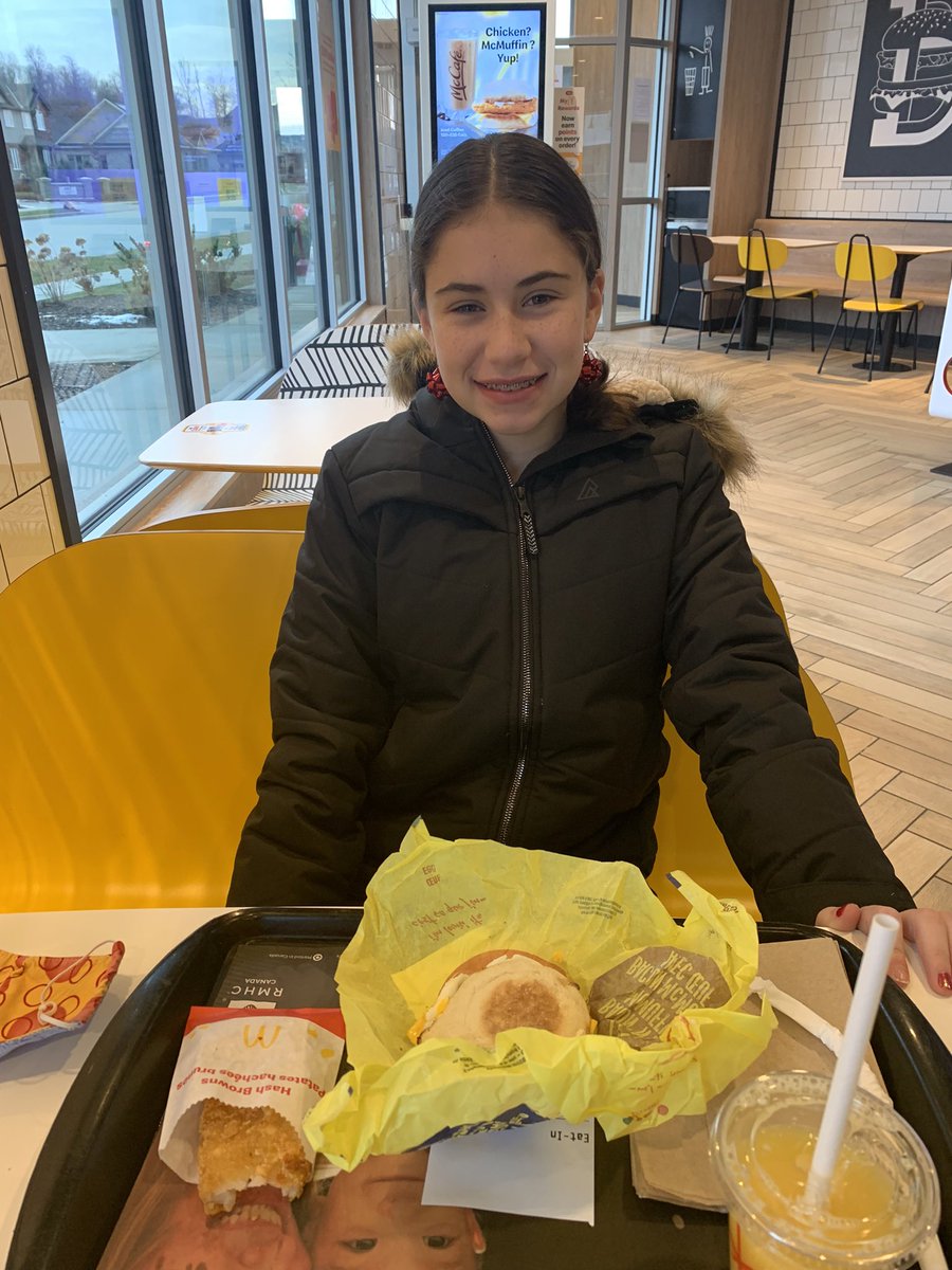 Buzz1010's tweet photo. Much needed wholesome time with this beautiful girl. #thisiswhatmatters https://t.co/7xKWwkyKTP