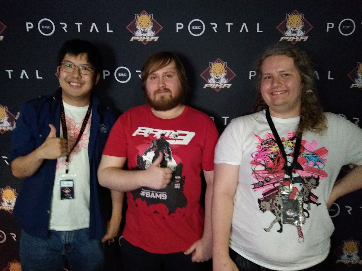 PIKA_OCE's tweet photo. Congrats to the top 3 for our UMVC3 tournament DECEMBER DERUST!
🥇 @Hobobloke (centre)
🥈 @MajinBeng (left)
🥉 @SaltyParis (right)

Thanks to @escapeportalgl &amp; @GenuineGamingAU. Special thanks to @OZTRILLYA for the TO work and @WaifuSticks for the prize money! https://t.co/cKZlGPBp3Q