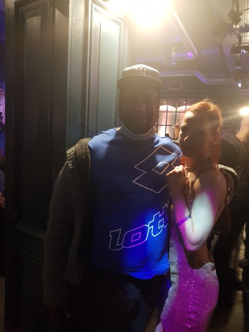 Me and @FIREGIRL1980x at the @SNAP_Awards last night https://t.co/WqtxhuHA8J<a class="tags" target="_blank" title="On Twitter" href="/?out=eyJ0eXAiOiJKV1QiLCJhbGciOiJIUzUxMiJ9.eyJpYXQiOjE3MzEyODc1NjAsImlzcyI6InR3cG9ybnN0YXJzLmNvbSIsIm5iZiI6MTczMTI4NzU2MCwiZXhwIjoxNzYyODIzNTYwLCJyZWRpcmVjdF91cmwiOiJodHRwczovL3R3aXR0ZXIuY29tL0ZJUkVHSVJMMTk4MHgifQ.Lu3QEyXZ0i8AWsmzX-n1b490si8tMafNhYB3_igdDQv3-VYR4vwxU7sRA0V6Sz1goAzgQLKrTlqs4b92b5AcTA">@FIREGIRL1980x</a><a class="tags" target="_blank" title="On Twitter" href="/?out=eyJ0eXAiOiJKV1QiLCJhbGciOiJIUzUxMiJ9.eyJpYXQiOjE3MzEyODc1NjAsImlzcyI6InR3cG9ybnN0YXJzLmNvbSIsIm5iZiI6MTczMTI4NzU2MCwiZXhwIjoxNzYyODIzNTYwLCJyZWRpcmVjdF91cmwiOiJodHRwczovL3R3aXR0ZXIuY29tL1NOQVBfQXdhcmRzIn0.1-X4extdOwAkqoe-nG3VXScx5OrM5NddBz5gefuu1j-H_ecRi6fc371C42hzxBQw_8oVGKFkRU6Z9evwSs9vBA">@SNAP_Awards</a><a href="/tag/mvsales"class="tags"><span>#mvsales</span></a><a href="/tag/mvboys"class="tags"><span>#mvboys</span></a>