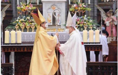 Toma de posesión del arzobispo Chung