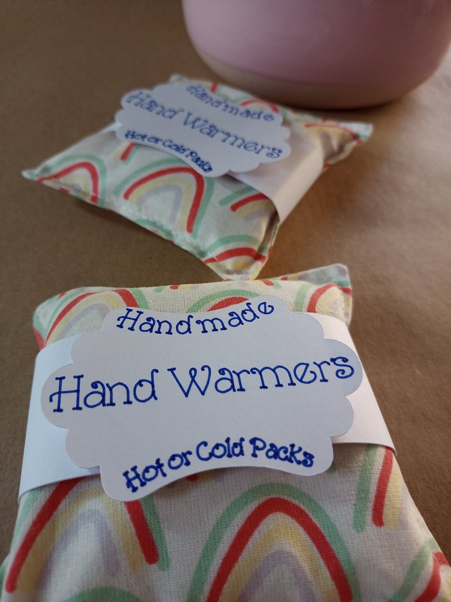 Crazziemomma's tweet photo. Rainbow HandWarmers 🥰😍#crazziemommas https://t.co/9cohguev5o