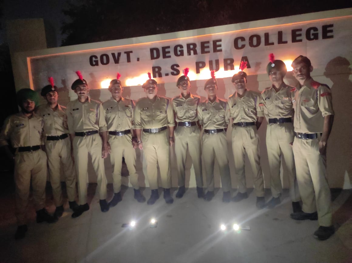 NCCDteJKL's tweet photo. #Homage to #Martyrs Officers,Ladies,staff and NCC Cadets of JK&amp;L Directorate paid homage to CDS and other Martyrs of the helicopter crash in solemn functions at the Dte and many places in J&amp;K and Ladakh @HQ_DG_NCC @prodefencejammu @PRODefSrinagar @PRODefSrinagar @RanjanMahajan6 https://t.co/Cfre38uHWT