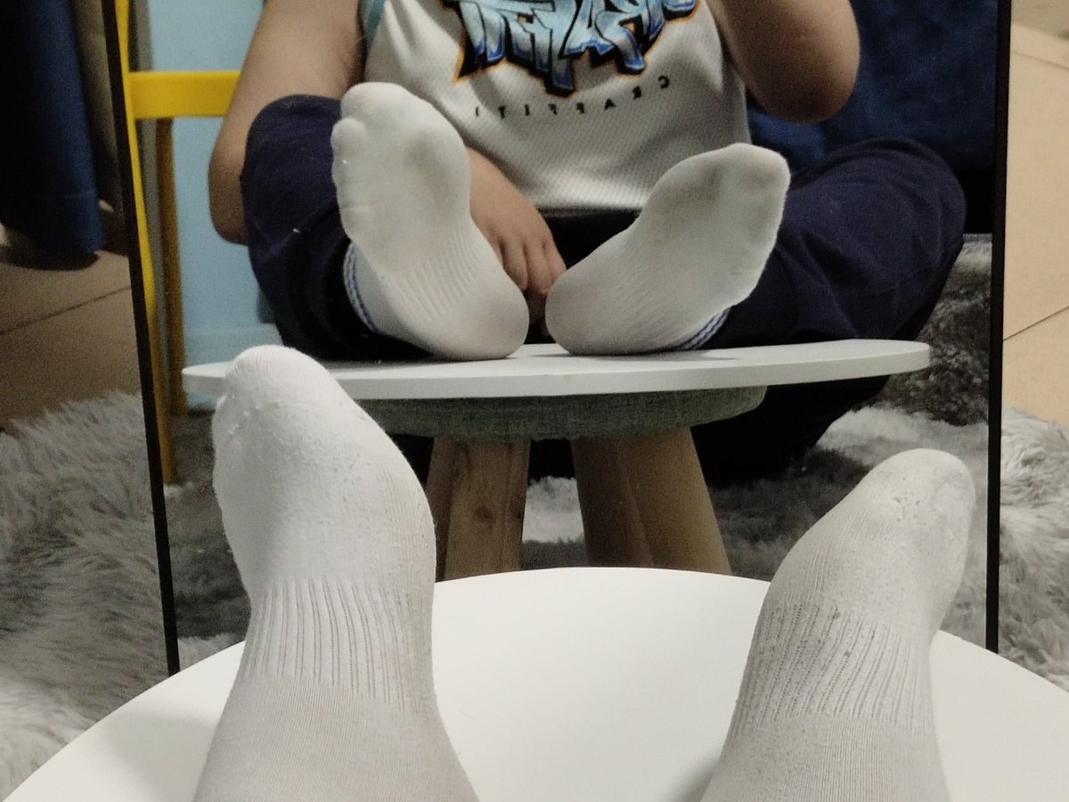 feifeet's tweet photo. 缺少一只舌头 https://t.co/M6MikKyEhL