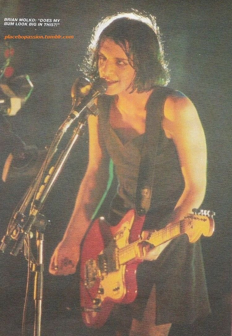 Happy birthday brian molko!!!!!! 