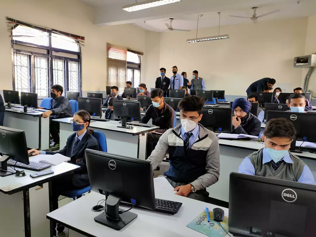 miet_acm's tweet image. Miet ACM Student Chapter has successfully conducted the Final Round of
"Hour of Code"🎉✨.
@Indiaacm
@givemycert