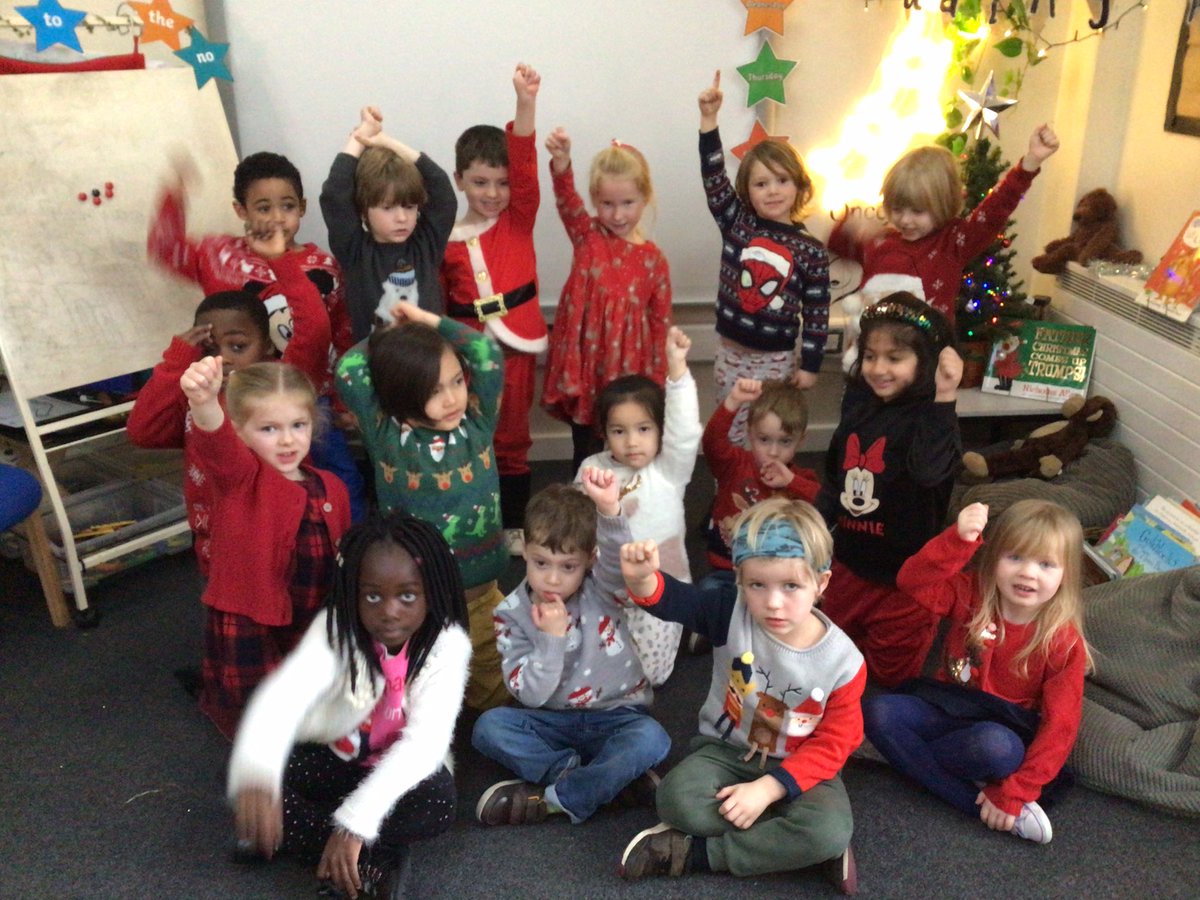 MabsCrossRecJ's tweet photo. We had a great morning taking part in The Elf Dash for @TheBrickWigan . #elfdash #ChristmasJumperDay #ChristmasJumperDay2021 https://t.co/4Q6WnpAKXJ
