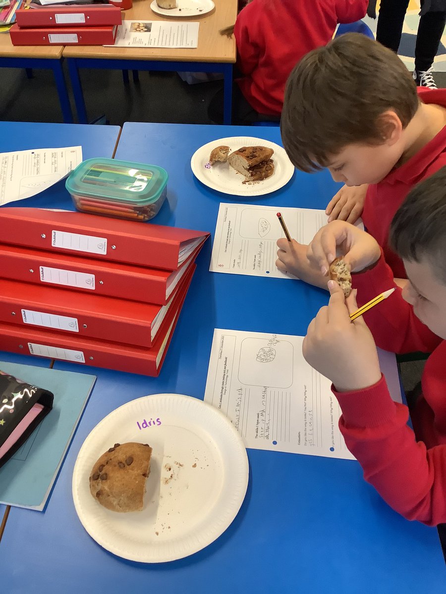 Year3STMHull1's tweet photo. Trying the results of Year 3’s hard work. Cinnamon and chocolate chip bread was a popular choice. https://t.co/9NYzvjzDcT