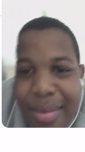 xellyboi tweet media