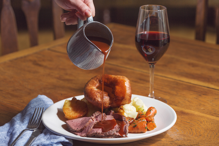 Like a traditional Sunday roast? What are you waiting for?! Visit Lockbottom’s <a href="/BQOrpington/">BritishQueen</a> for a scrumptious lunch in cosy surroundings. See britishqueenlocksbottom.com or call 01689 869560 to book. #sundayroast #britishgrub