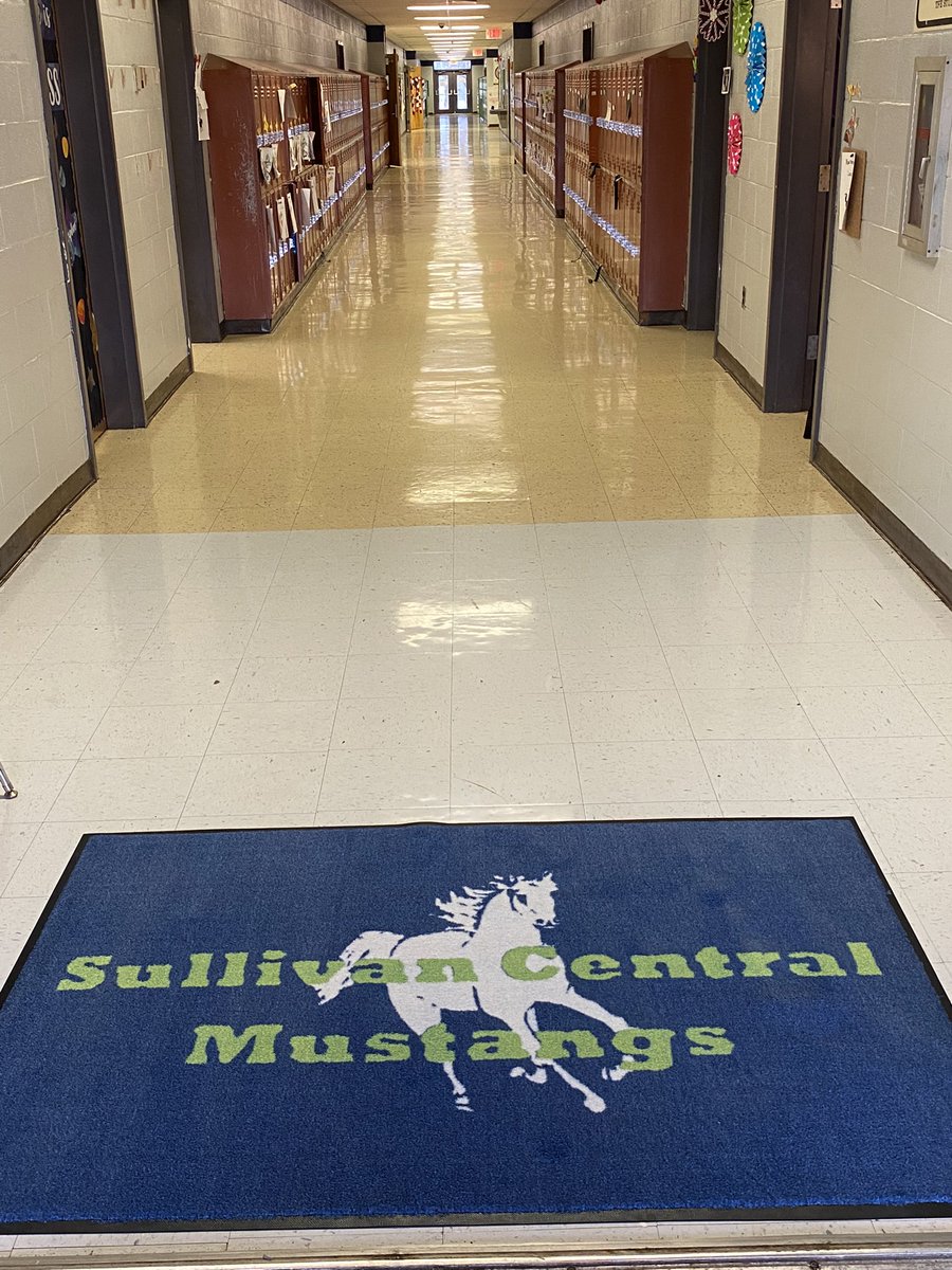 Thank you <a href="/DLWeeks83/">Danny L. Weeks, Ed.D.</a> and <a href="/DCS_TN/">Dickson Co Schools</a> for the new SCES mats!  @SullCentral  #nomoresqueakyfeet