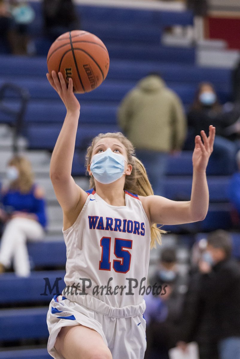 Girls basketball is playing away at Portsmouth tonight for their first game😄 JV: 5, Varsity: 6:30😈 <a href="/winnawargbb/">Winnacunnet Girls Basketball</a> good luck 👊🏼👊🏼