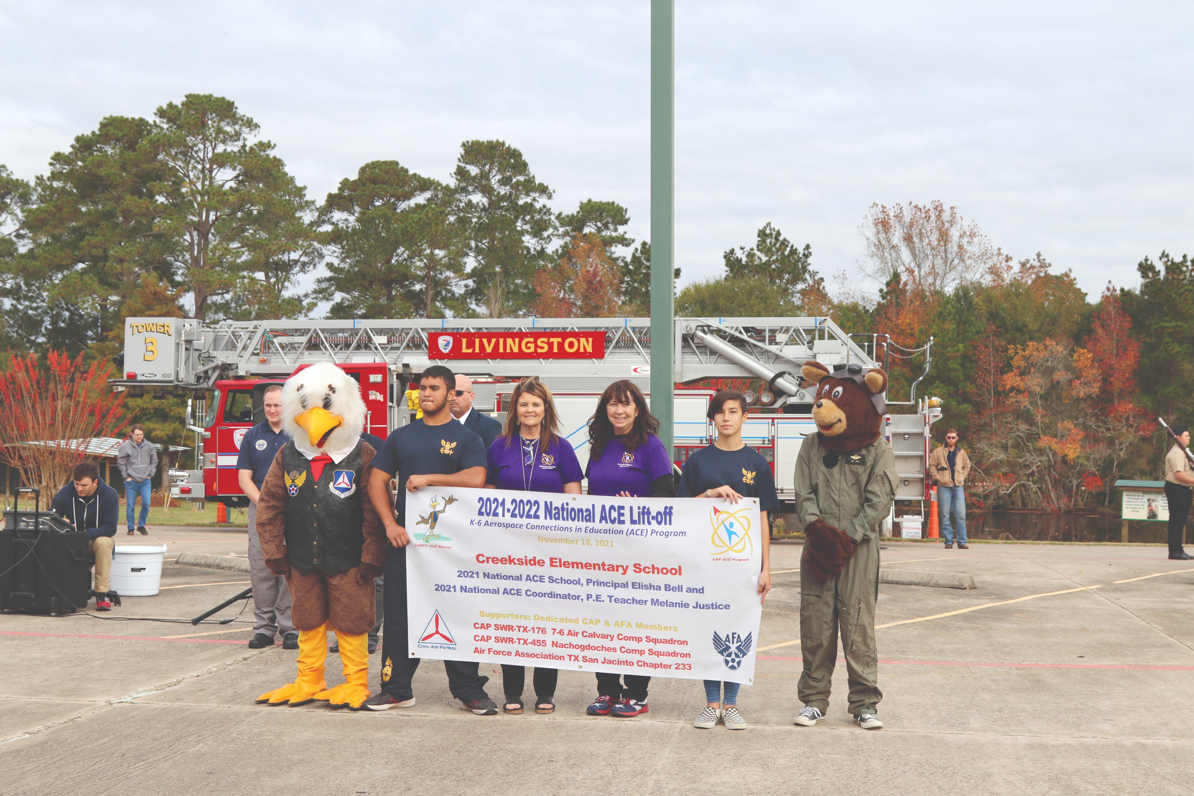 Livingston Christmas Stroll 2022 Livingston Isd On Twitter: "Creekside Elementary Principal Elisha Bell And  National Ace Coordinator Melanie Justice Kickoff The Aerospace Connections  In Education Program At The Creekside Campus. Https://T.co/Ursigbc8Zr  Https://T.co/Enuhekhwct" / Twitter