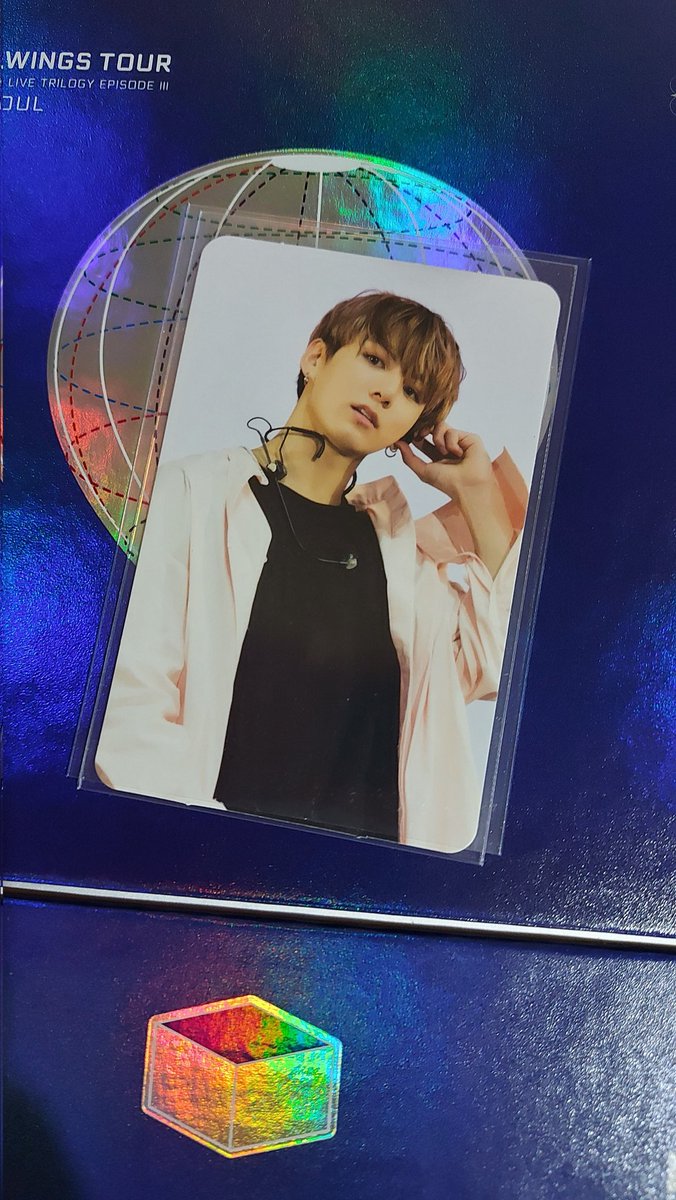 cherryhae_08's tweet photo. wts lfb ph only

BTS Wings Tour DVD w/ jungkook pc
- onhand
- mint condition
- with 1st press poster

JK pc only - 5,450 
DVD - 3,250
SET - 8,200 https://t.co/eNfT1dfuFJ