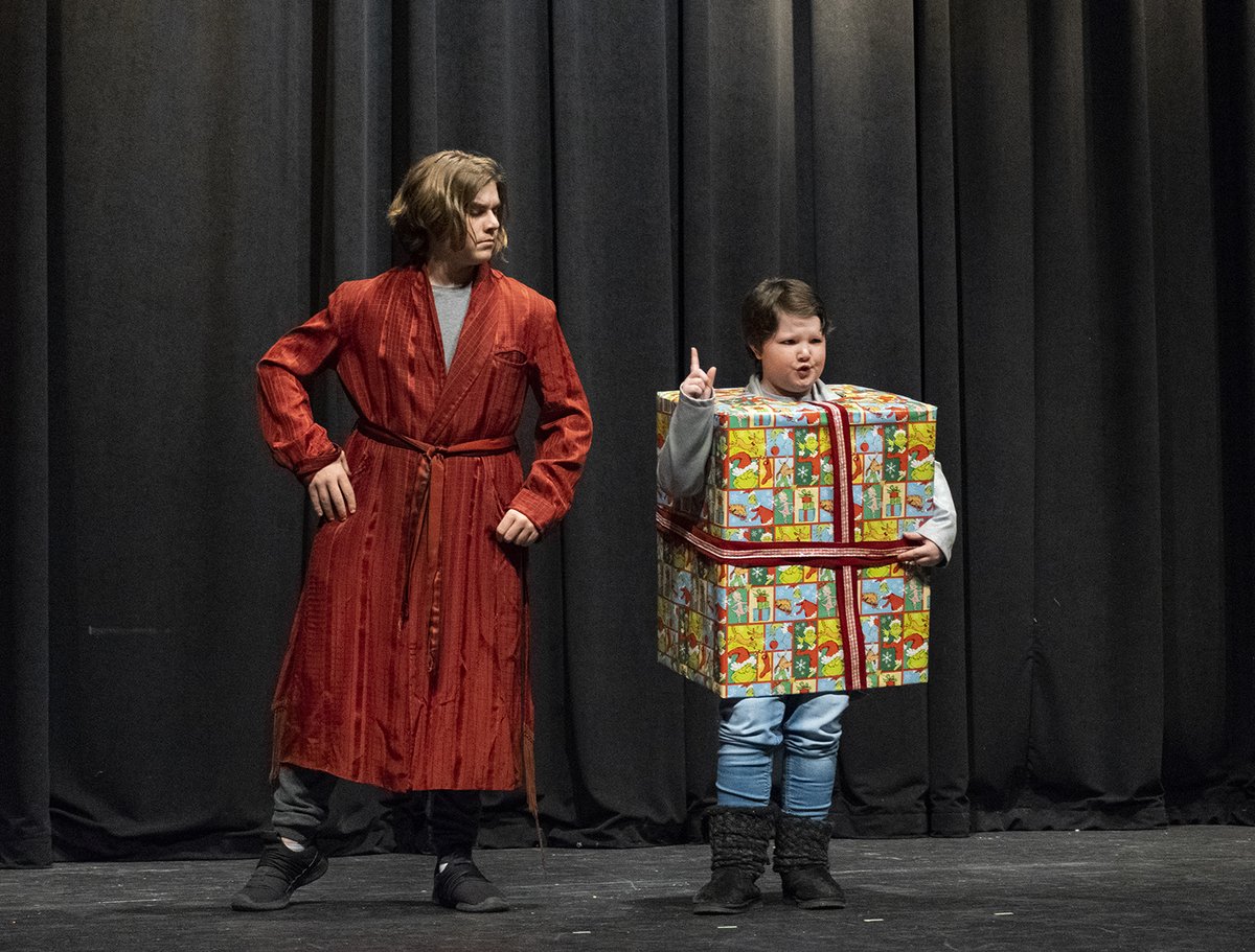 ASC701's tweet photo. We are one week away from our Holiday Double Feature! Join us Dec 17-19 for A Seussified Christmas Story + A Charlie Brown Christmas!🎄 Visit https://t.co/SWCGPudEfh for more information! #ArkansasArts #ArkansasTheater #ARTx3 #ASC701 #CulturalCrossroad https://t.co/dfZ77F7NgJ