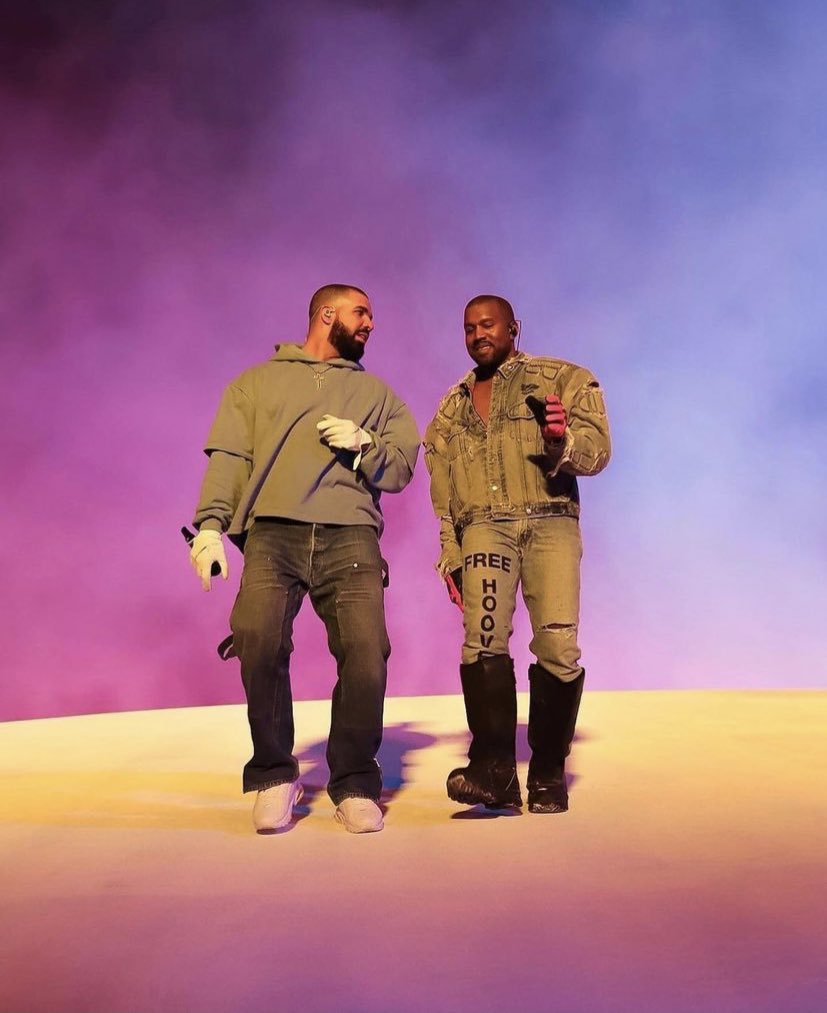 DrakeDirect's tweet photo. History https://t.co/z3KZPUEdvT