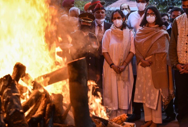 Pakistan Accounts | பிபின் ராவத் இறப்பு குறித்து அவதூறு: பாகிஸ்தான் ட்விட்டர் கணக்குகள் மீது வழக்குப்பதிவு!