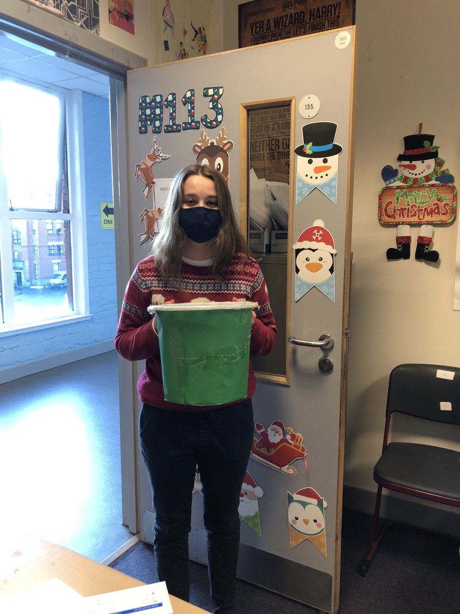 HillheadHS's tweet photo. Thank you to all staff and pupils who contributed to Christmas Jumper Day and to the S6 Charities Committee for their organisation. We raised ยฃ372 for @alzscot. #kindness #focusoncommunity https://t.co/D7e4y7FFg5
