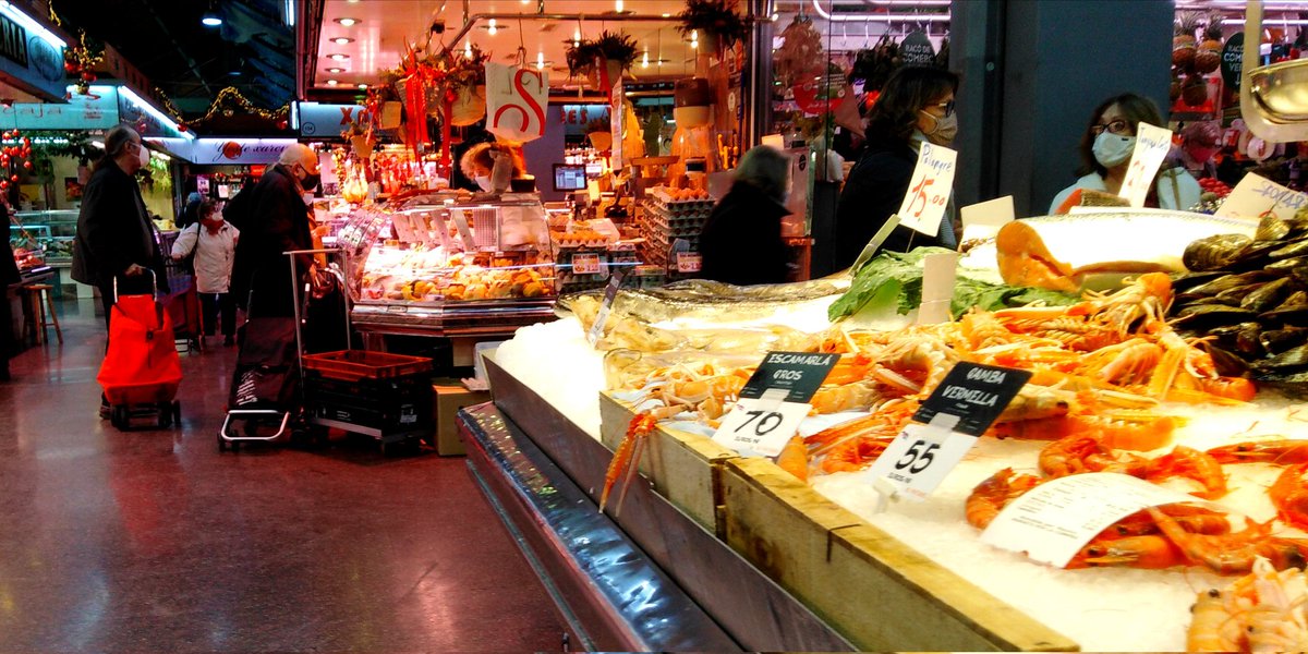 emmab212's tweet photo. Un mercado con encanto #MercatdelaConcepcio #Barcelona #mimercado https://t.co/khaXOz7Uze