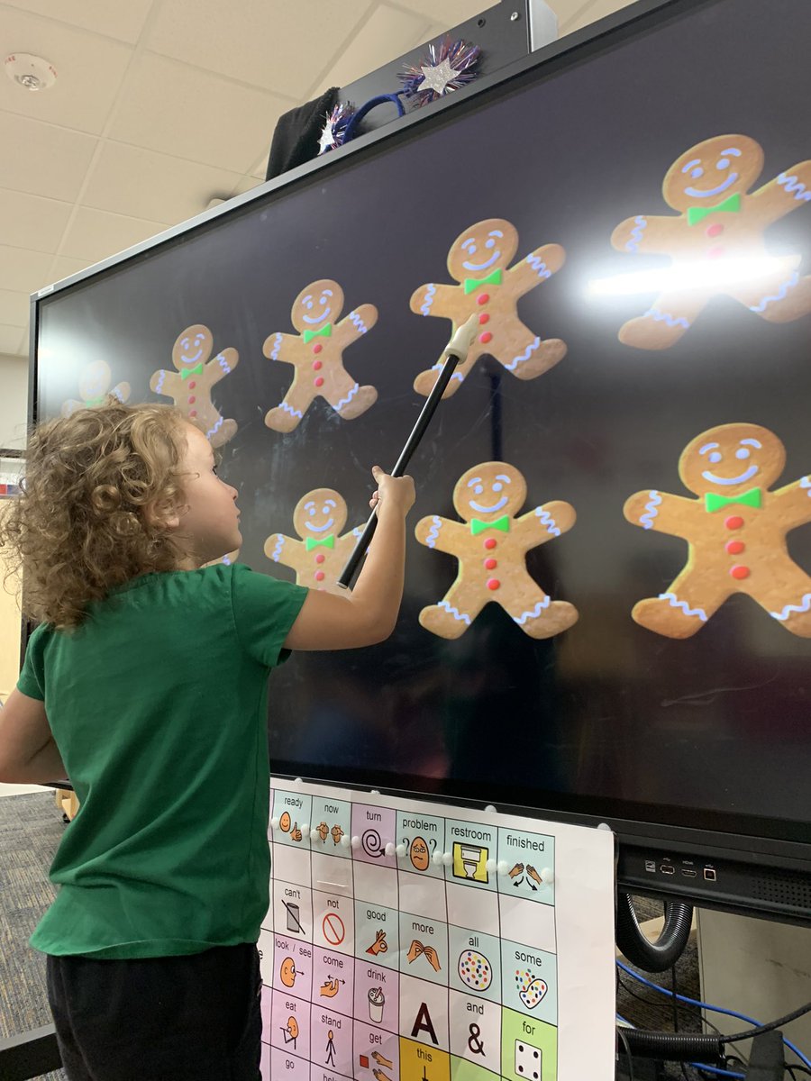 PhillipsECSE's tweet photo. Counting gingerbread men 🎄
@Hamilton_Lions #hamiltonpride https://t.co/cLHj25H9tN