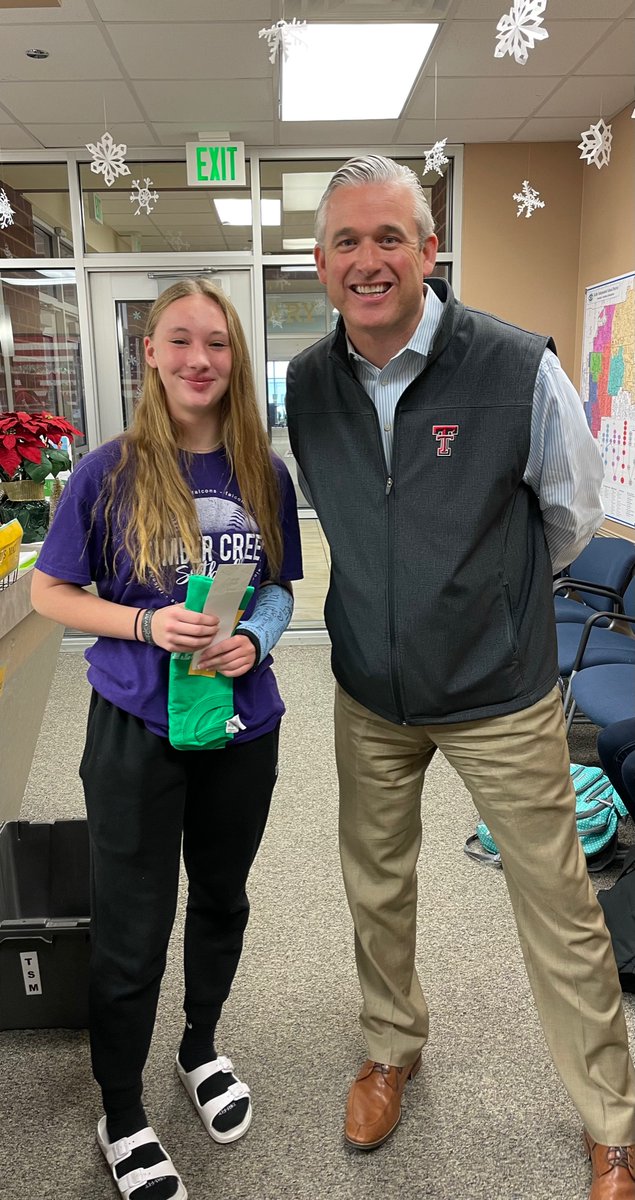 TSMSKeller's tweet photo. Congratulations  to our 7th and 8th grade Truly Terrific Titans for the month of November! These girls proudly display Titan PRIDE! @KellerISD #celebrateKISD https://t.co/RbV0yBOe5f
