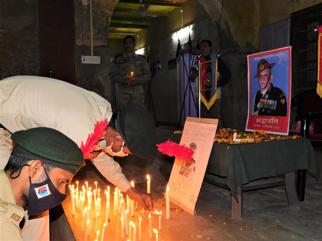 kota_ncc's tweet photo. Homage and heartfelt tributes payed by NCC cdts &amp; fraternity of Kota Gp Raj to Desh Nayak and a legendary solider who has inspired entire generation. May the warrior rest in Valhalla. You will be inspiration for every one. @RajCMO  @drajaykumar_ias  @HQ_DG_NCC_ @dte_ncc https://t.co/FP8TrCMSQl