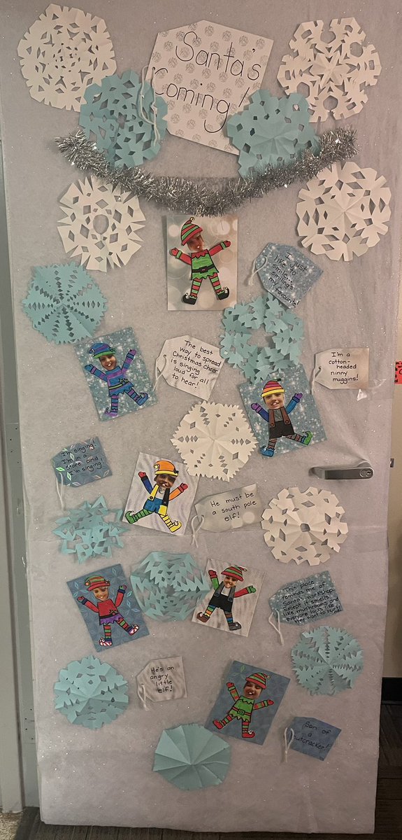 Our door inspired by the movie “ELF”….❤️