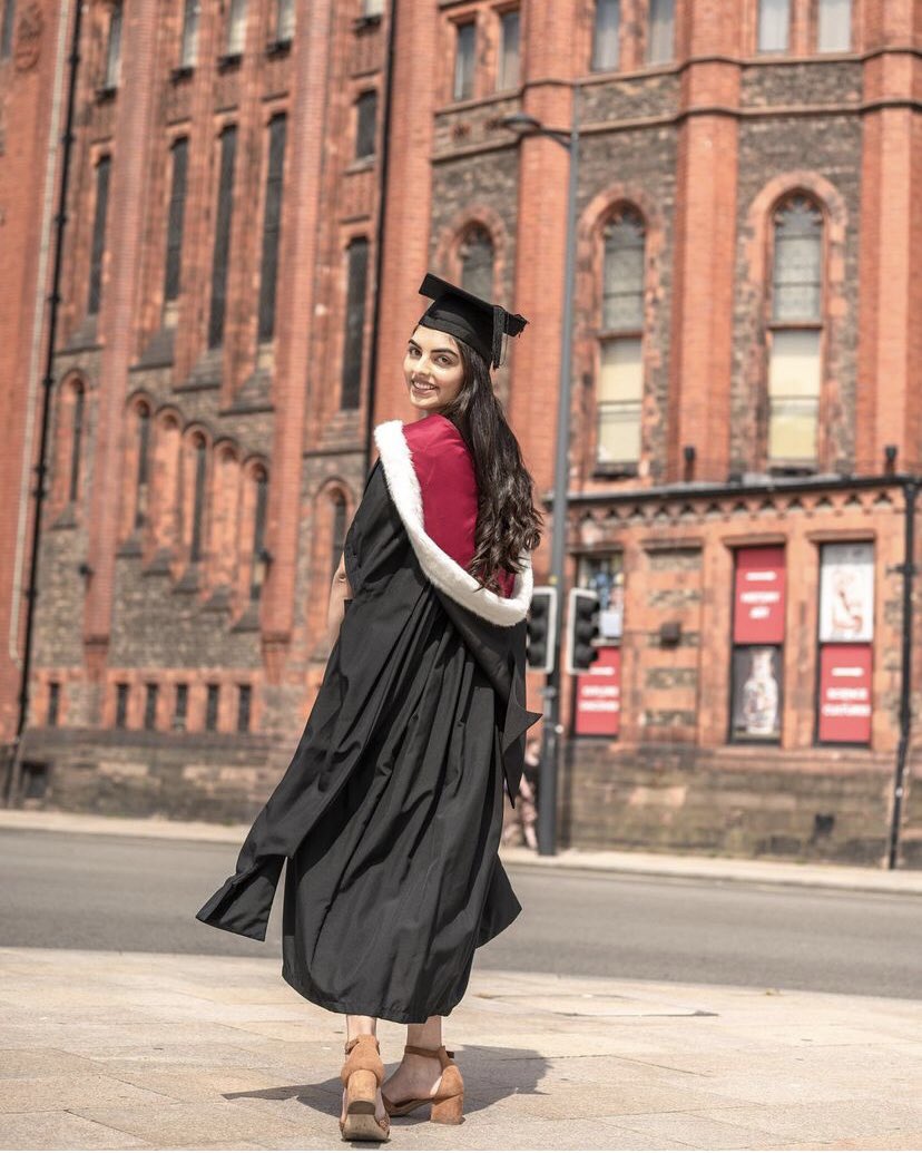 diparman's tweet photo. #LivUniGrad https://t.co/pUbC6ZPibS