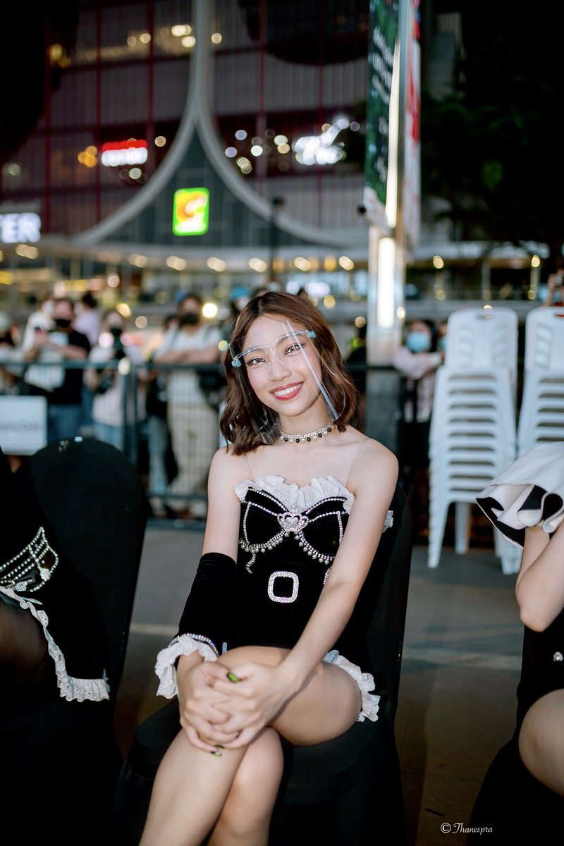 ThanesPra's tweet photo. @dinoaom1 #taaoem4eve #4EVE #4EVExATLAS_DebutStage 😊😊 https://t.co/TJ588NyWlm