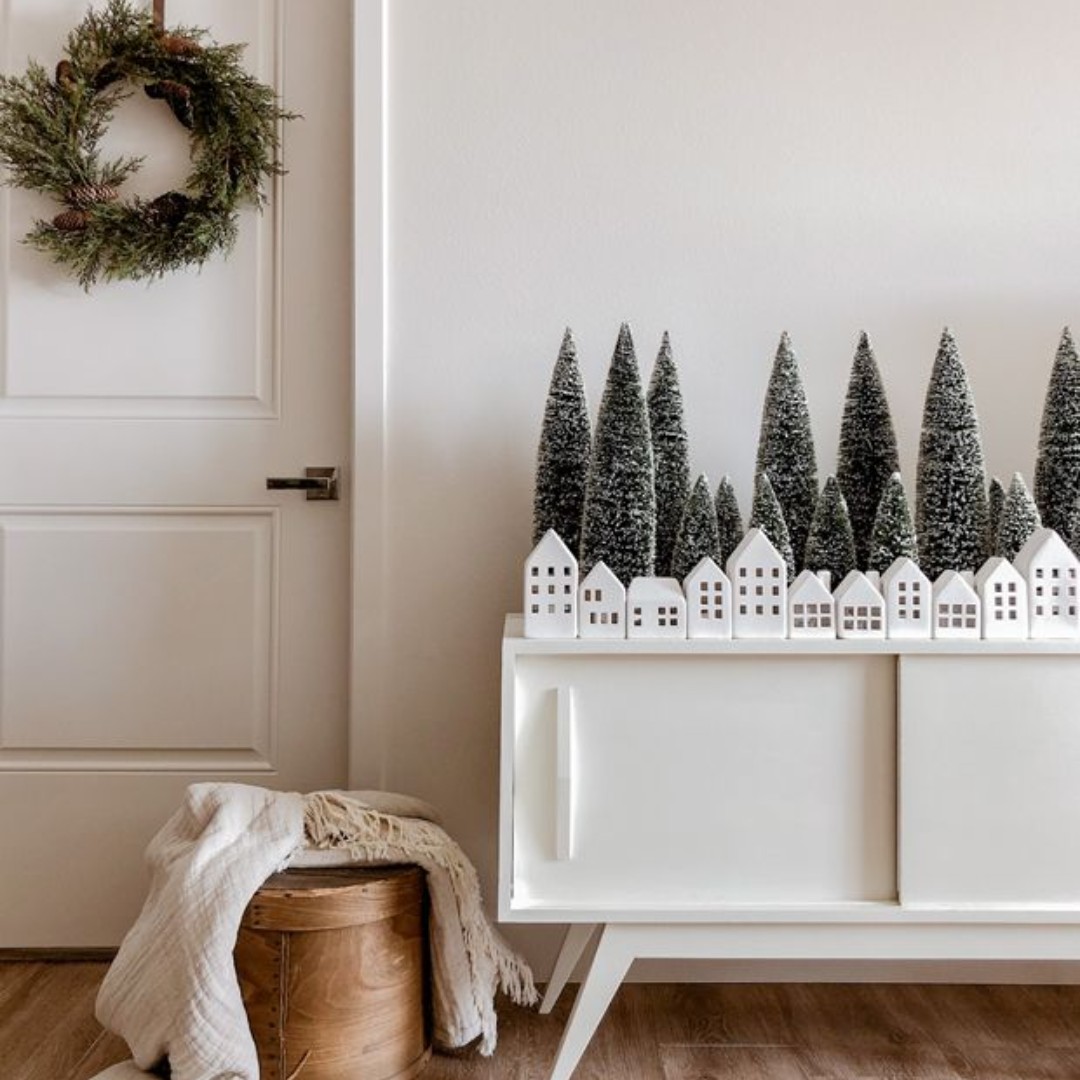If you’re also wondering how to decorate a small living room for Christmas, making your own decorations is usually the answer because you can create a few unique pieces to fit your specific space. 

BOOK YOUR FREE CONSULTATION TODAY.